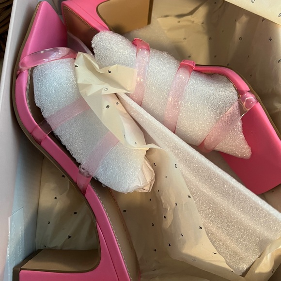 BCBG Falla SANDALS NIB SZ 8 Pink - Picture 4 of 4